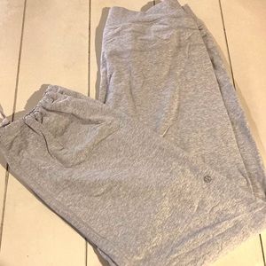 Lulu grey sweats